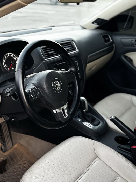Volkswagen Jetta 2.0 TDI 2012