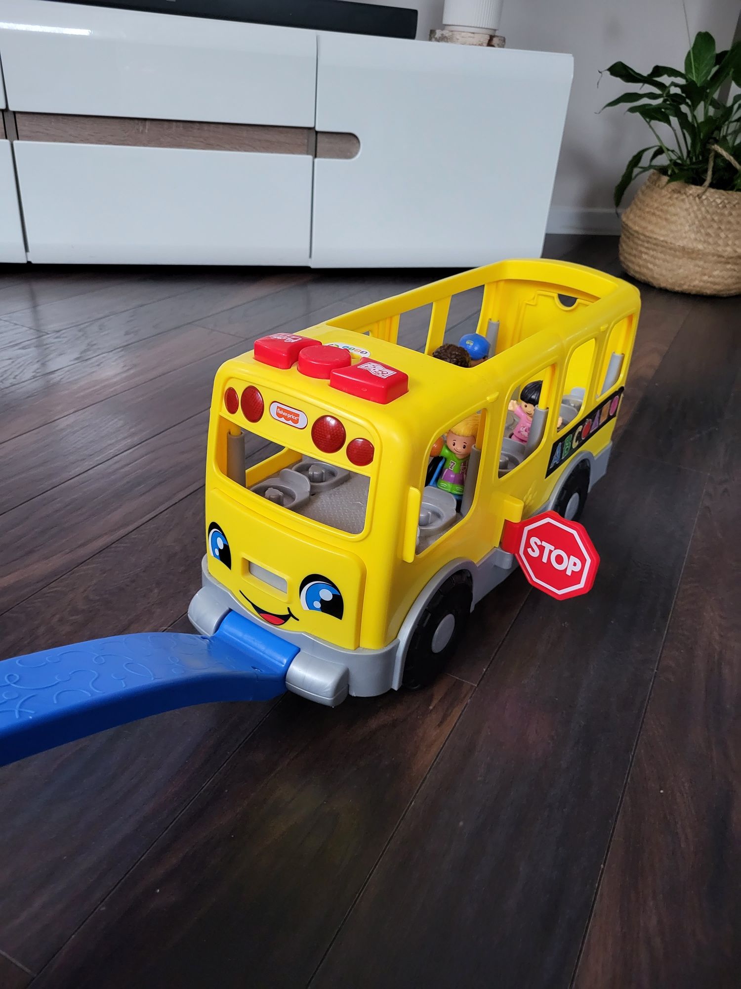 Wielki autobus Fisher Price little People GTL65