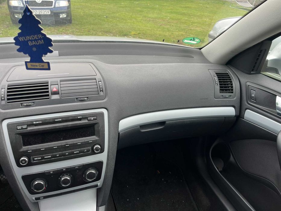 deska konsola poduszki airbag pasy sensor skoda octavia ii 2 lift demo