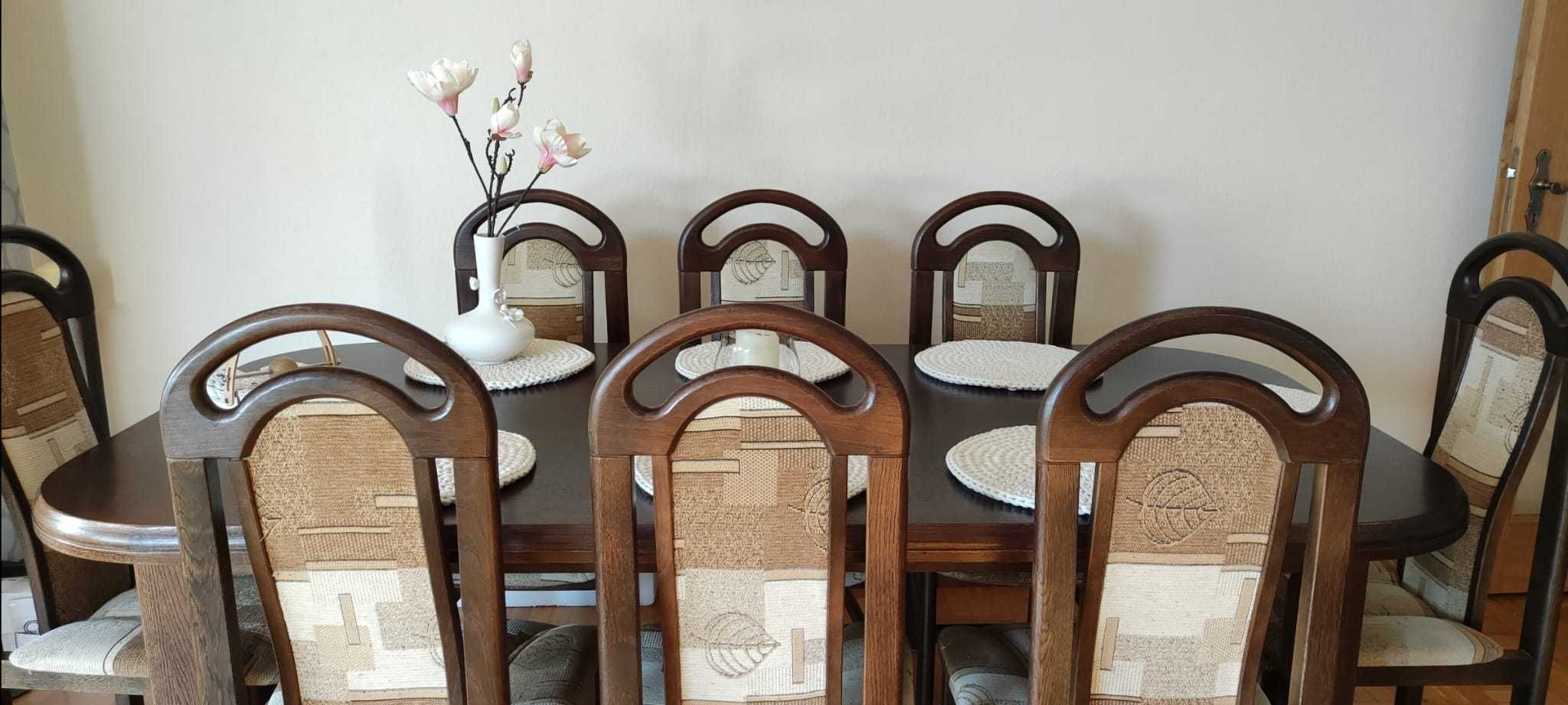 Stół 200/300 cm x 100 cm rozkładany z 8 krzesłami z drewna dębowego