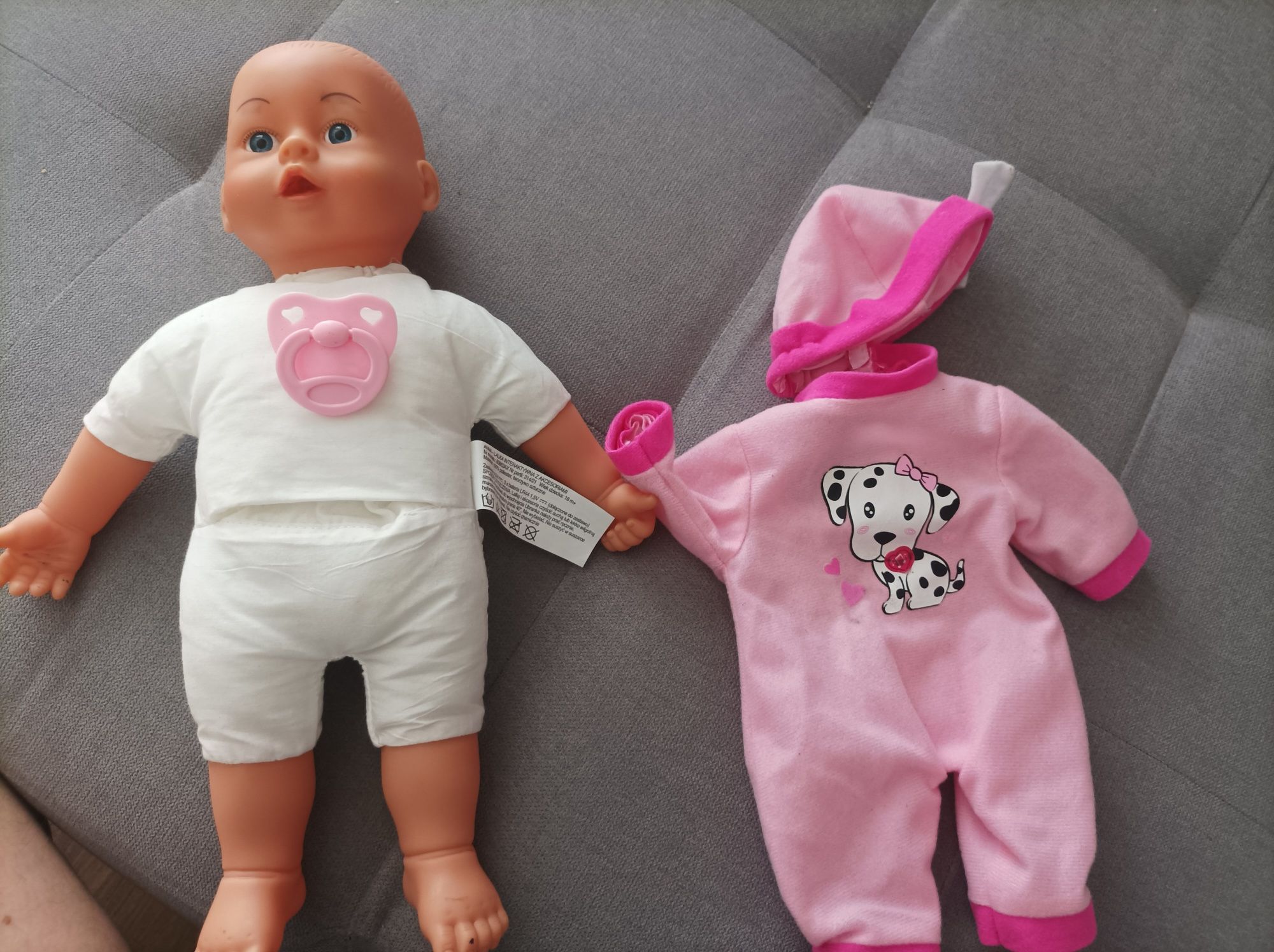 Bayer Interaktywna lalka Anna 38cm