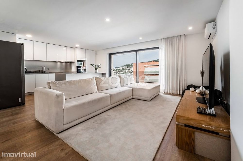 Apartamento T3 - Último Piso