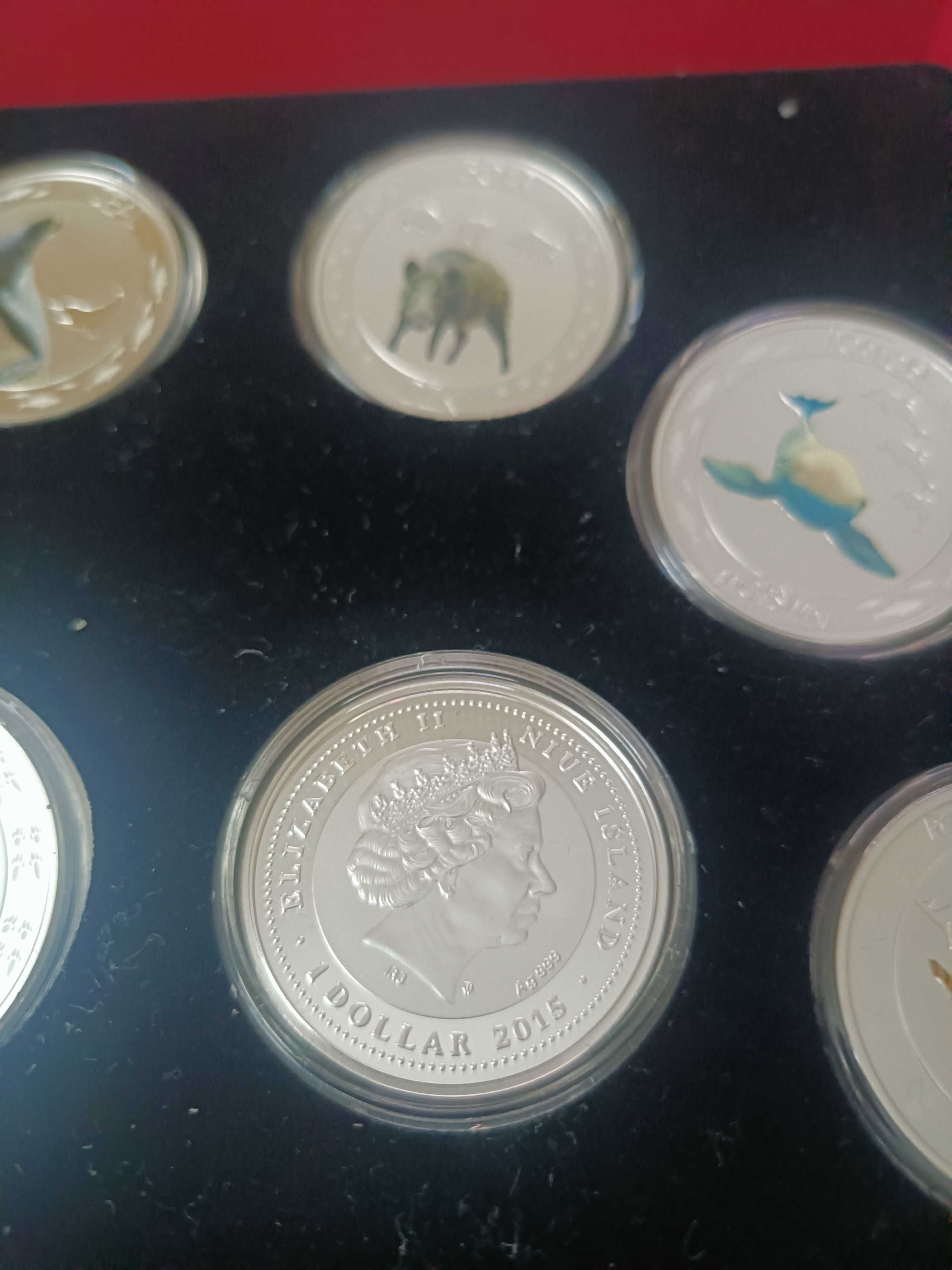 Продам набір срібних монет