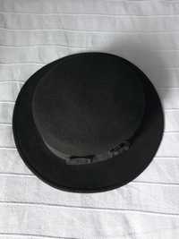 Czarny kapelusz, H&M, wełna