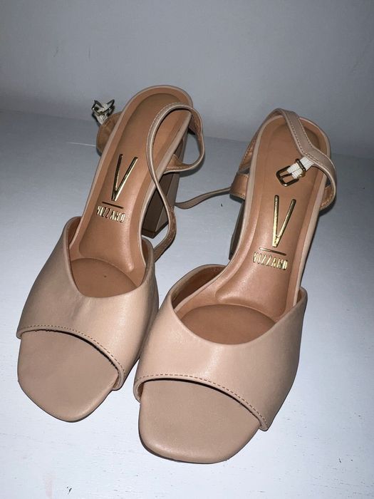 Saltos alto muito confortáveis