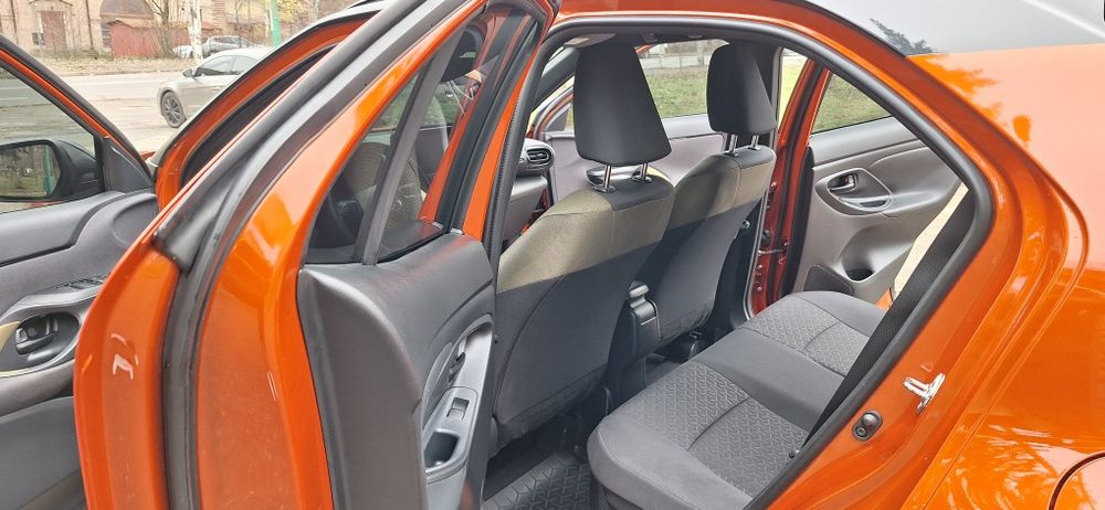 Продам Toyota Yaris Cross hybrid 2023