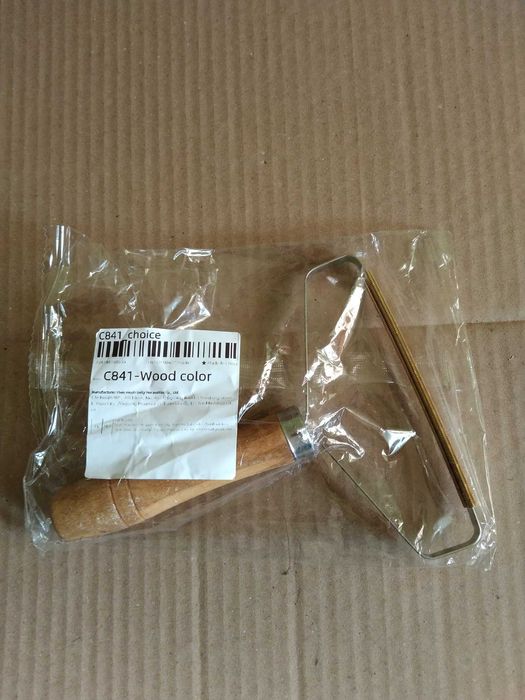 Szczotka zgrzebło do usuwania sierści, etc.