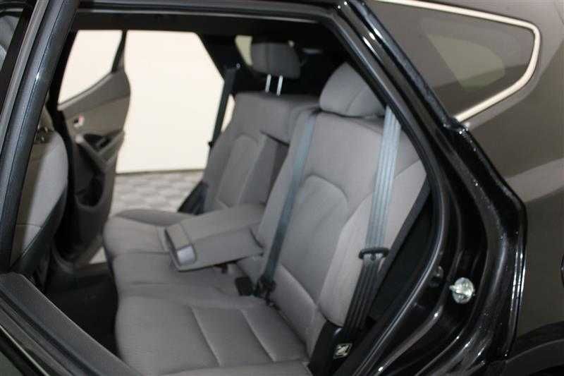 У продажу Hyundai Santa Fe Sport 2014 року