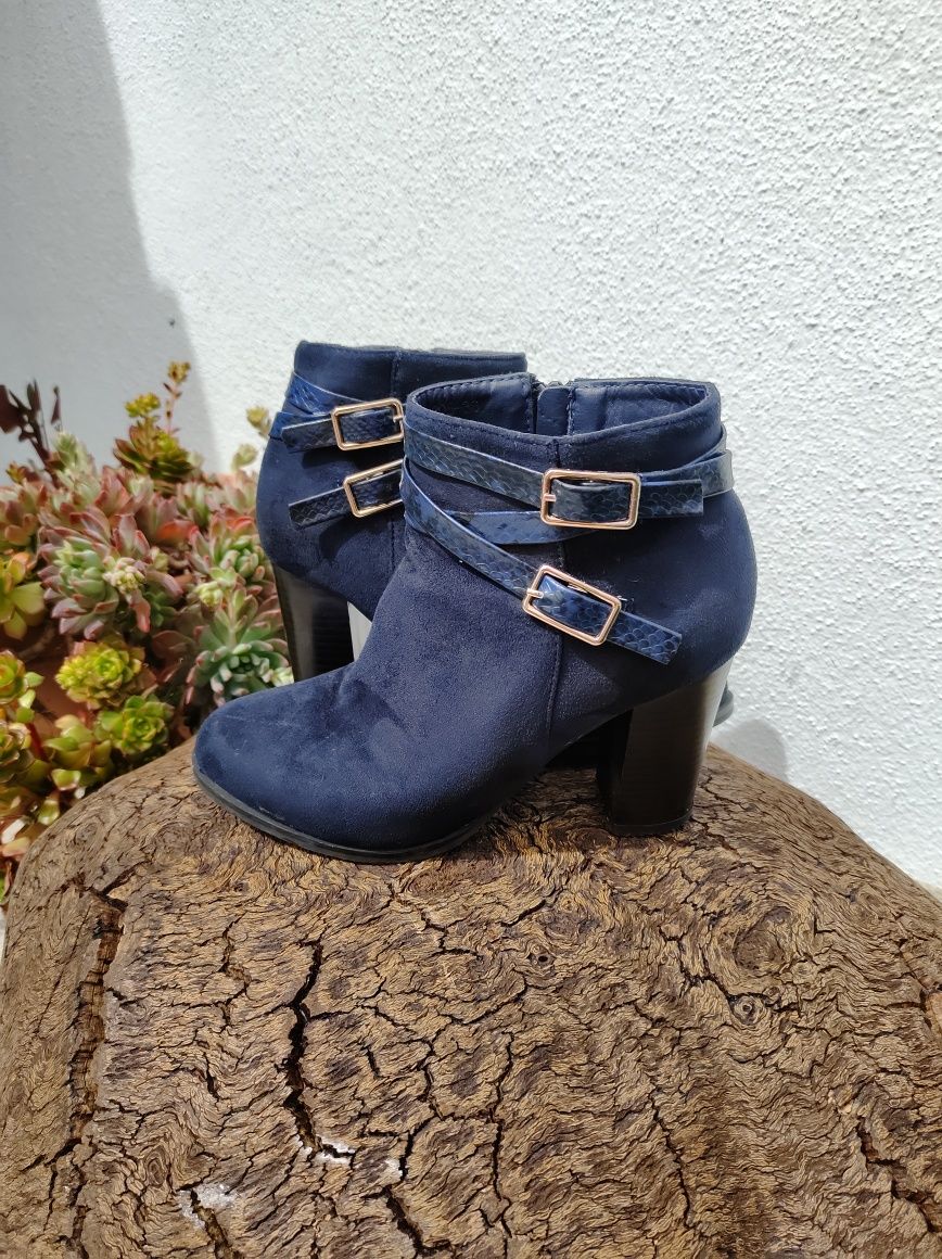 Botins aveludado azul