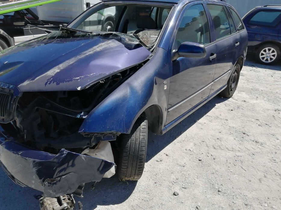 Para peças Skoda Fabia I Combi (6Y5) 1.4I ano 2001