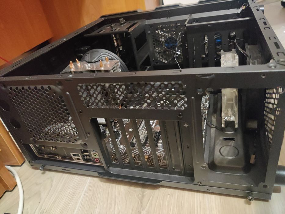 Продам корпус/комплект читайте описание!!!