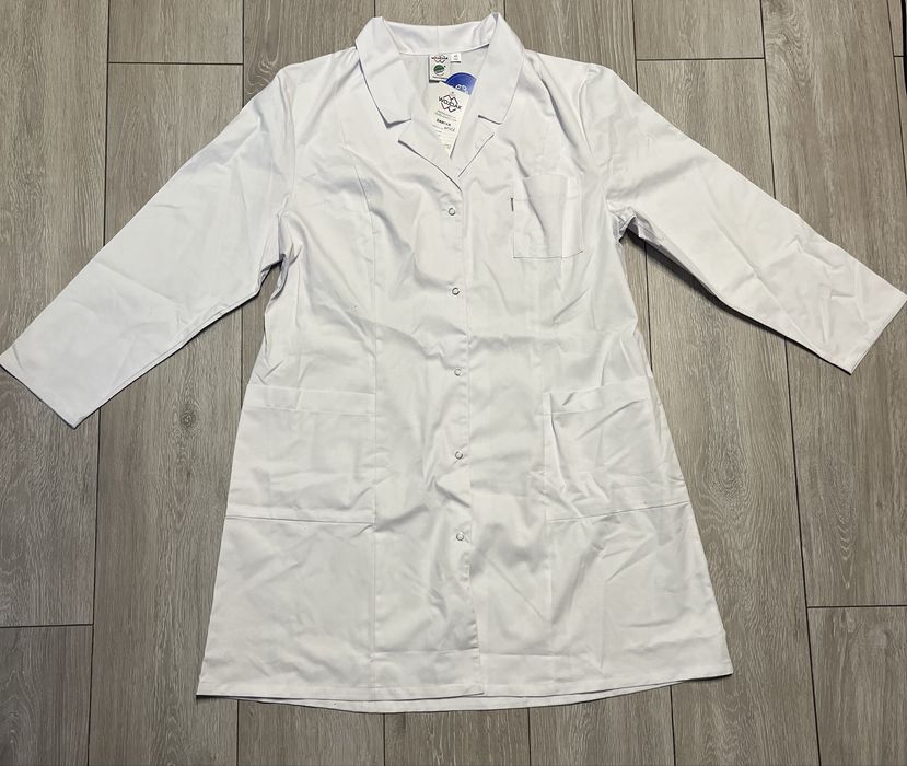 Damski fartuch medyczny