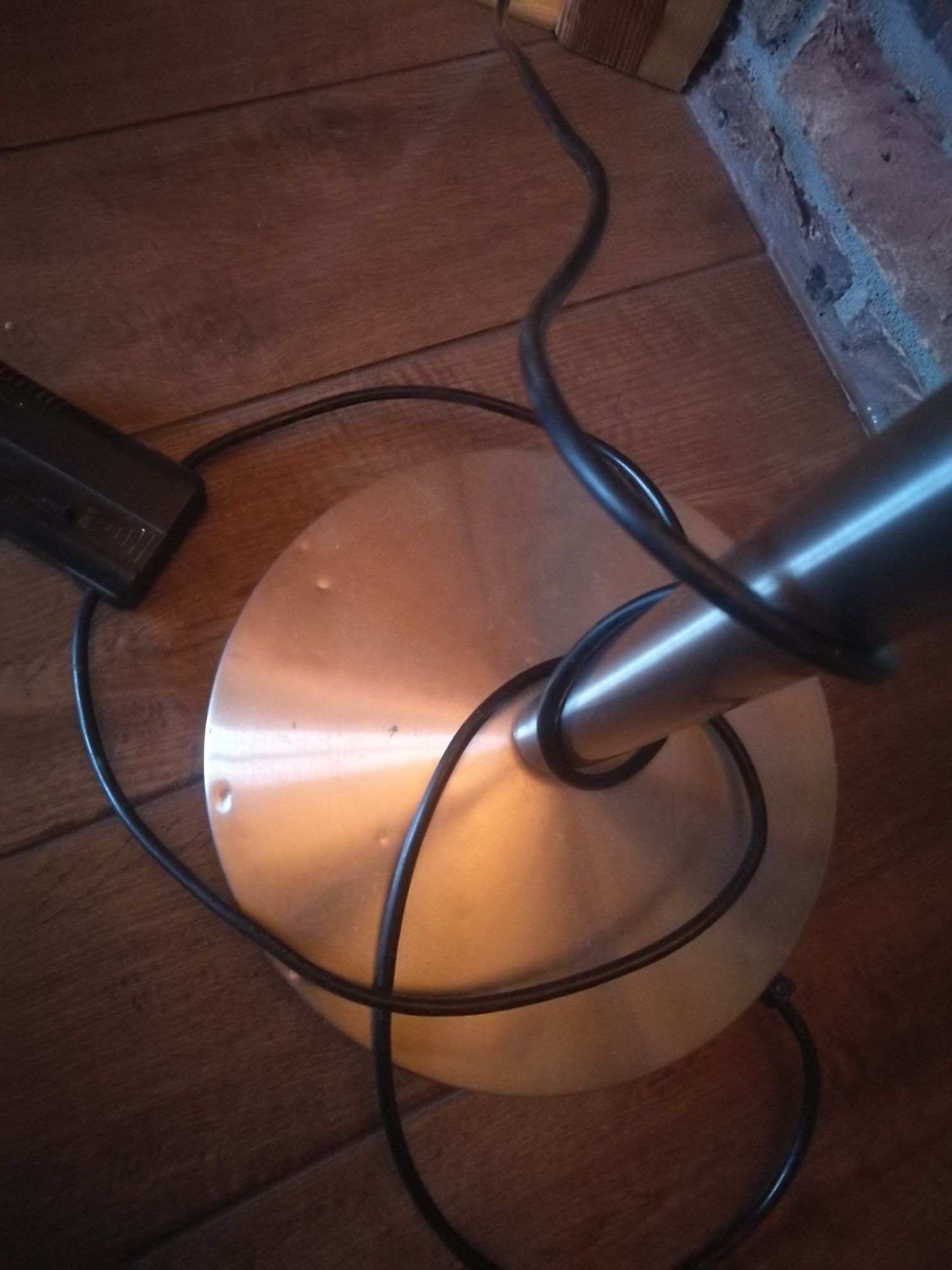 Lampa stojąca metalowa halogen