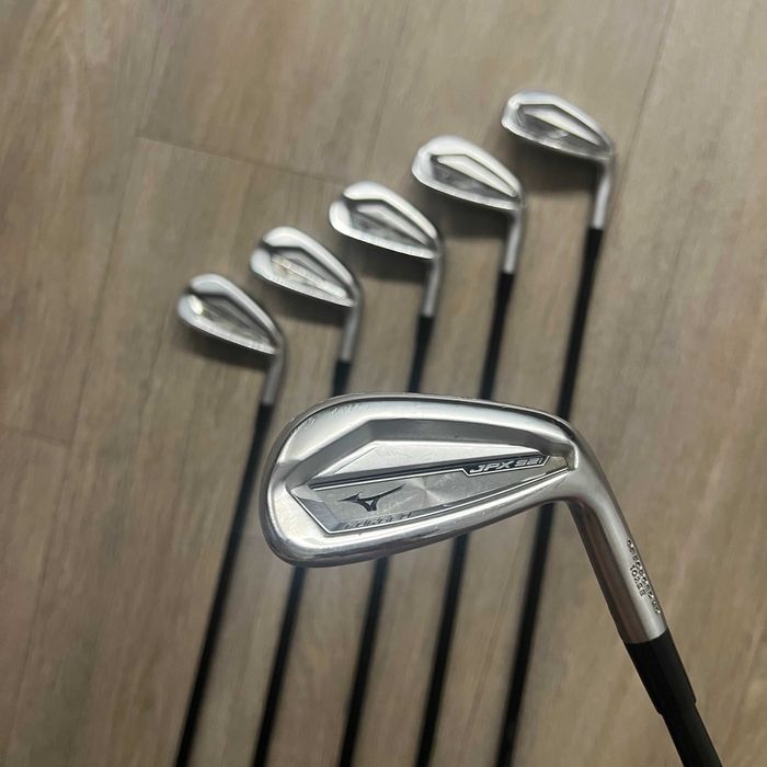 Mizuno JPX 921 Forged 5-Pw Czarna Stal zestaw żelaz, kije do golfa