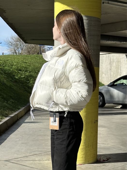 The North Face Nuptse Short Jacket Короткий жіночий пуховик TNF 700