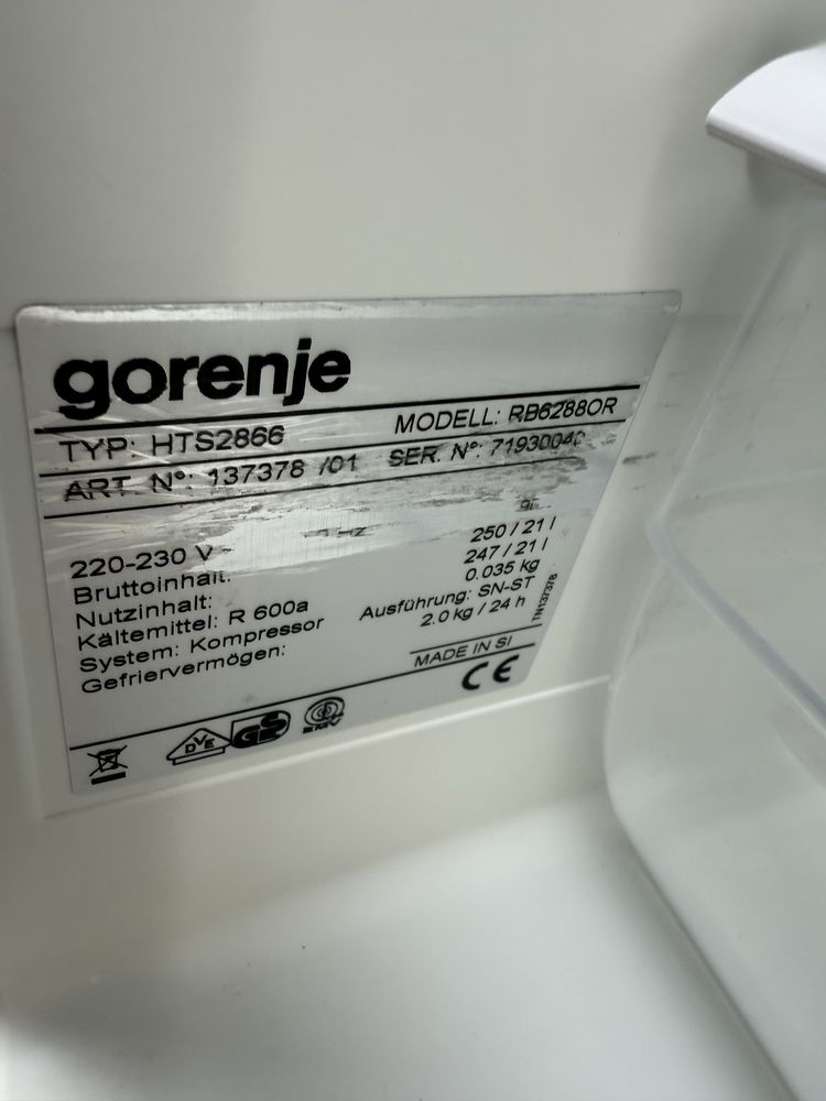 Ретро холодильник gorenje RB62880R