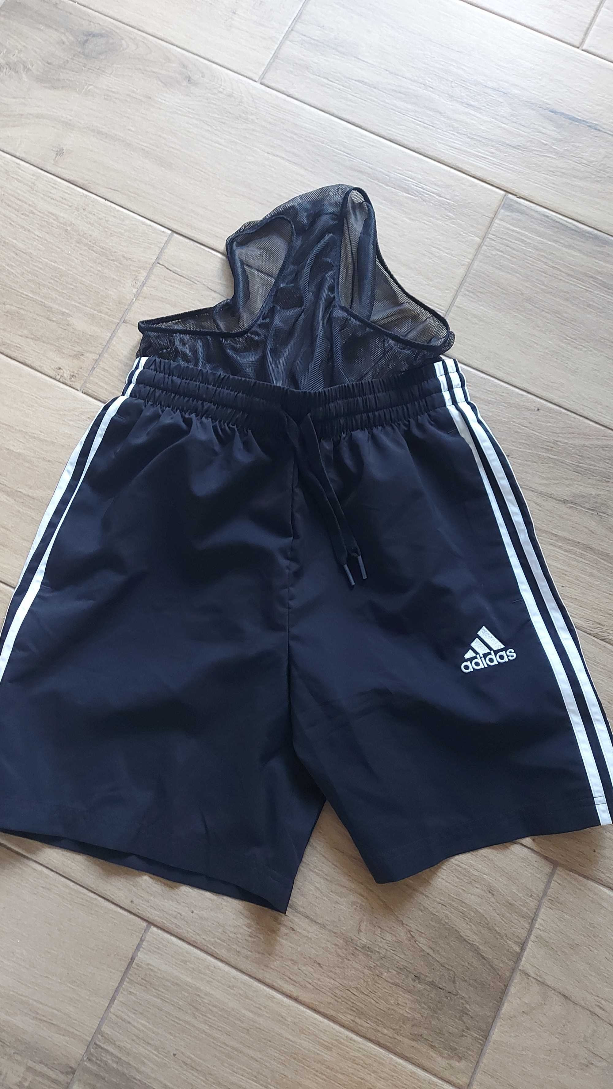 spodenki adidas M
