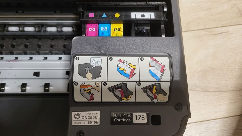 Струменевий (4 кольори) МФУ HP Photosmart (B010b) (CN255C)