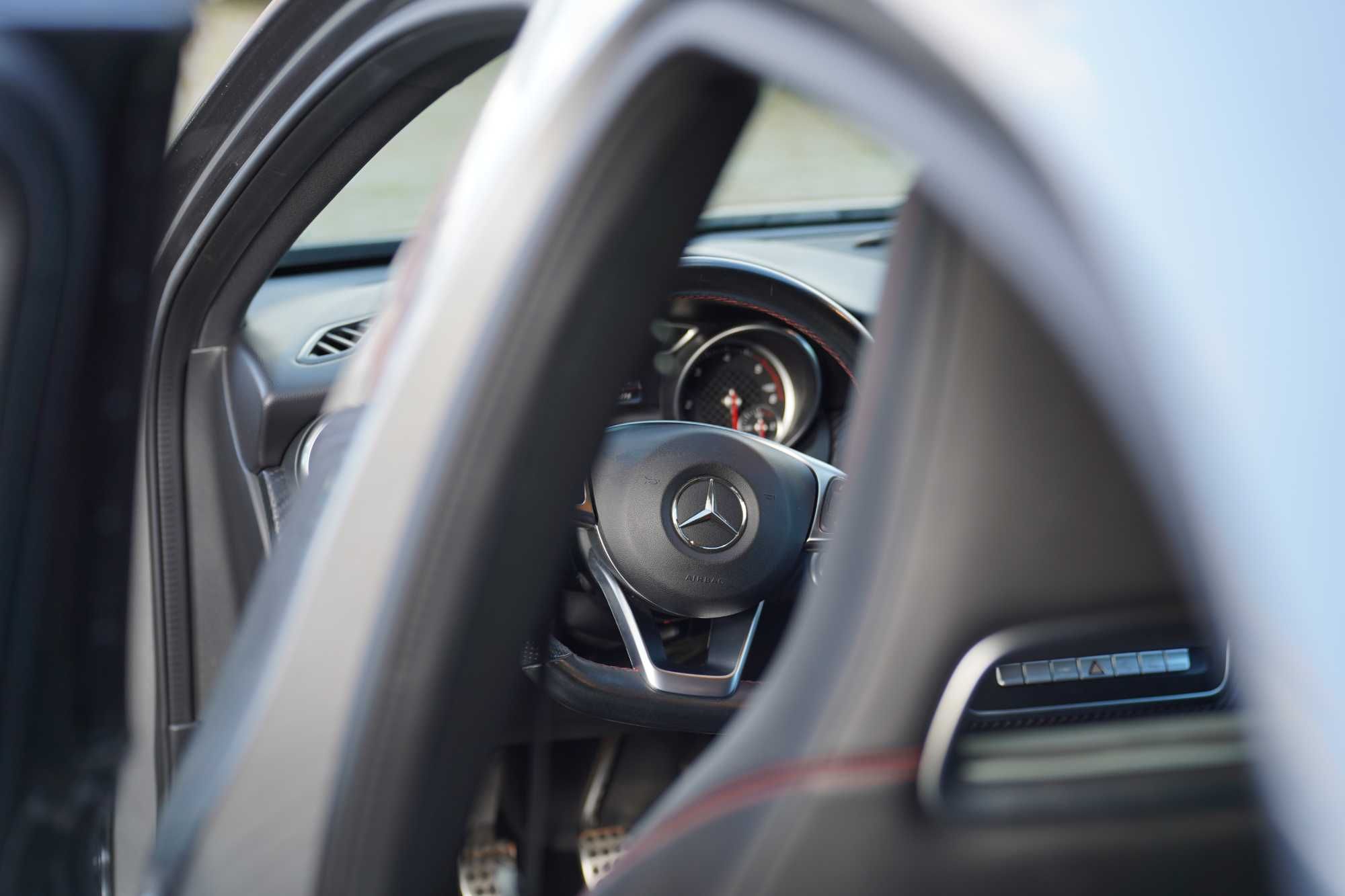 Mercedes-Benz A 180 d AMG Line