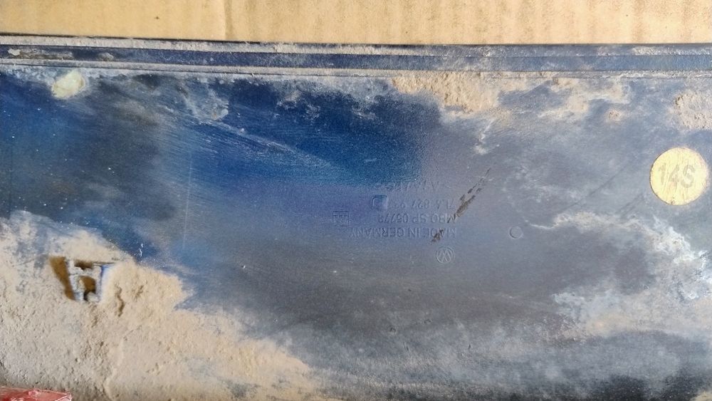 Спойлер на багажник таурег 2005