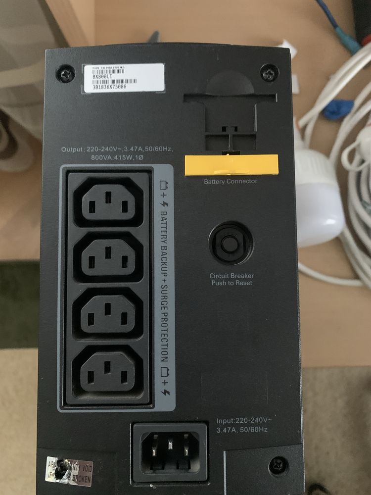 Безперебійник APC back-UPS 800