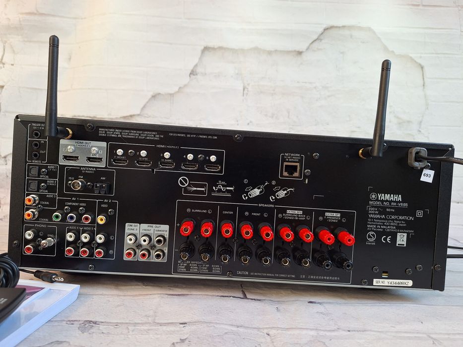 Mocna Yamaha RX-V685 z Wifi Bluetooth ARC MusicCast 4K Atmos