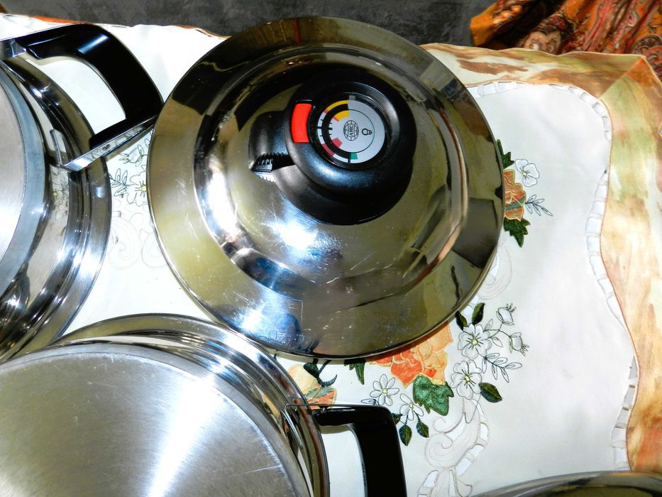 Zestaw garnków AMC pokrywa szybkowarowa oszczędność energii 80 %