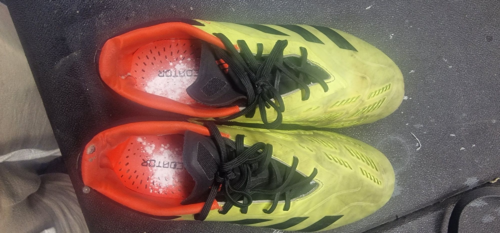 5 pares de Chuteiras Messi F50 NOVAS