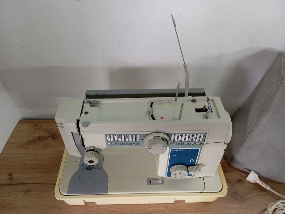 Швейна машинка фірми Veritas (швейні машинки)