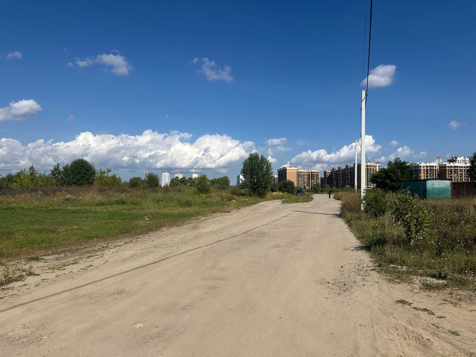 8 соток  під забудову  с Новосілки   Чабани  Київ 5 хв