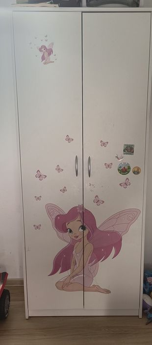 Szafa do pokoju dziecięcego