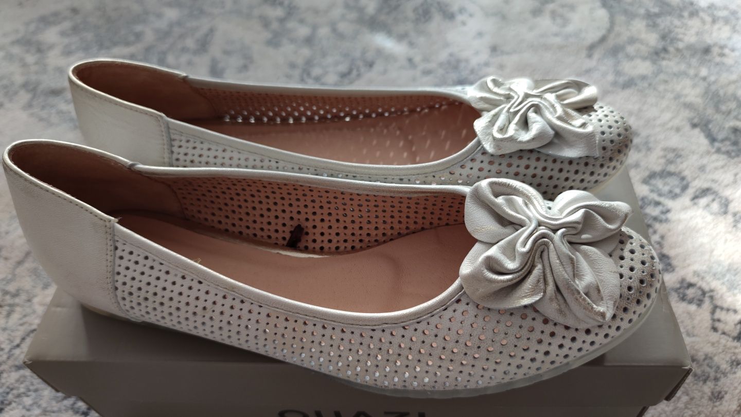 Nowe skórzane buty Quazi