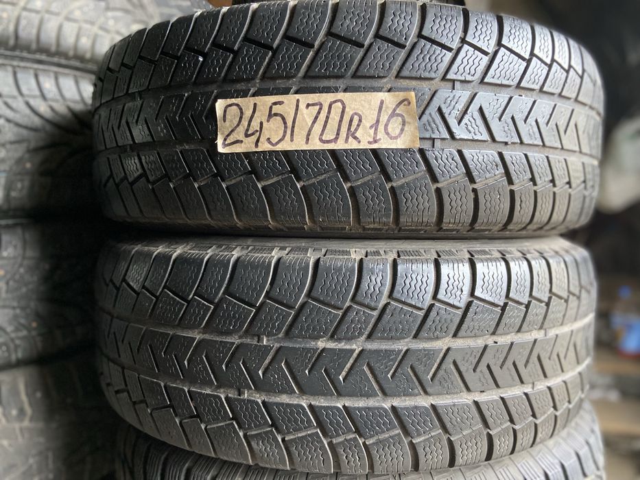Шини парами.   245/70 Р16.   А/Т    M+S