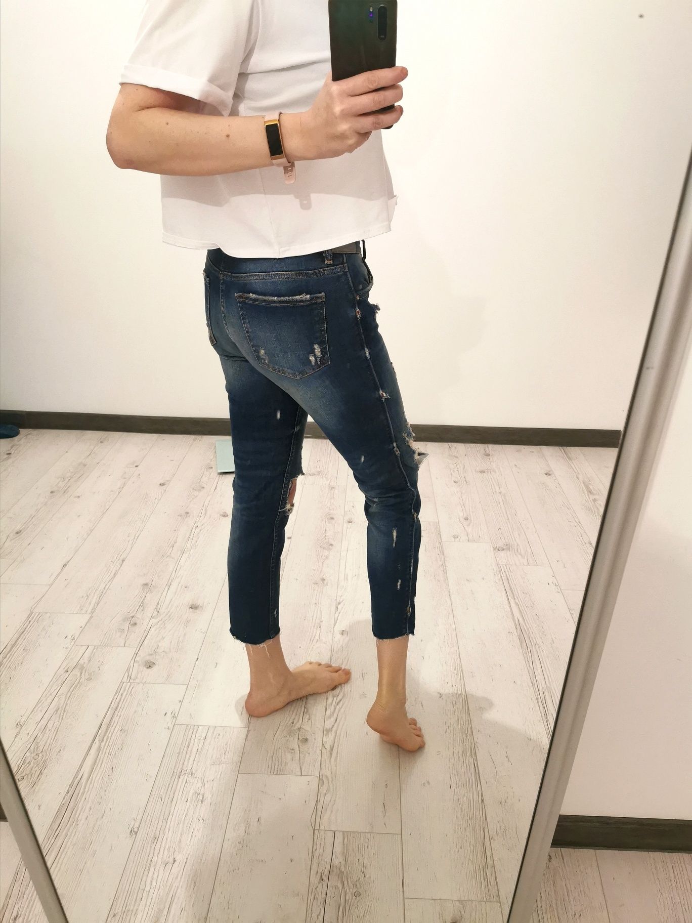 Jeansy z dziurami rozmiar 36 zara