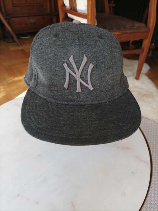 Genuine Merchandise czapka