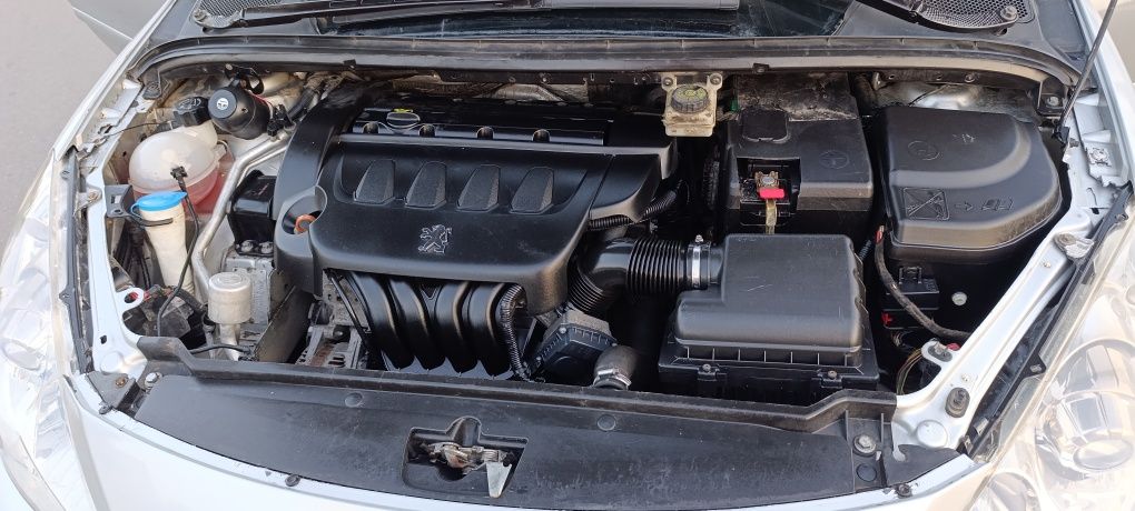 Пежо 307 2005 год 2.0 АВТОМАТ