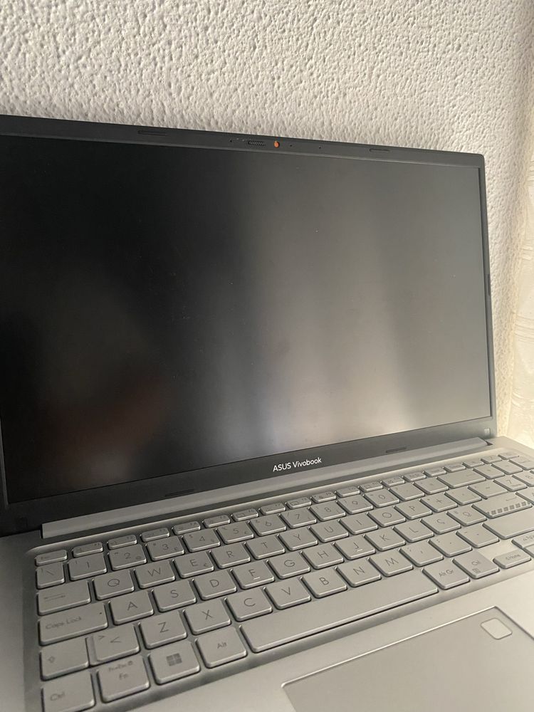 Portátil ASUS Vivobook F1504ZA
