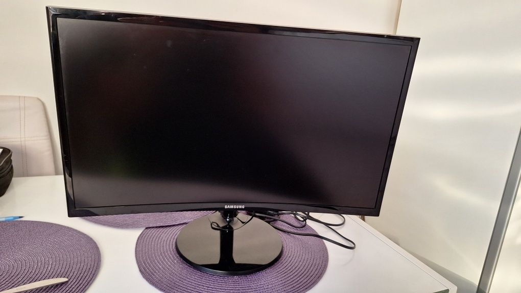 Monitor gamingowy 24"