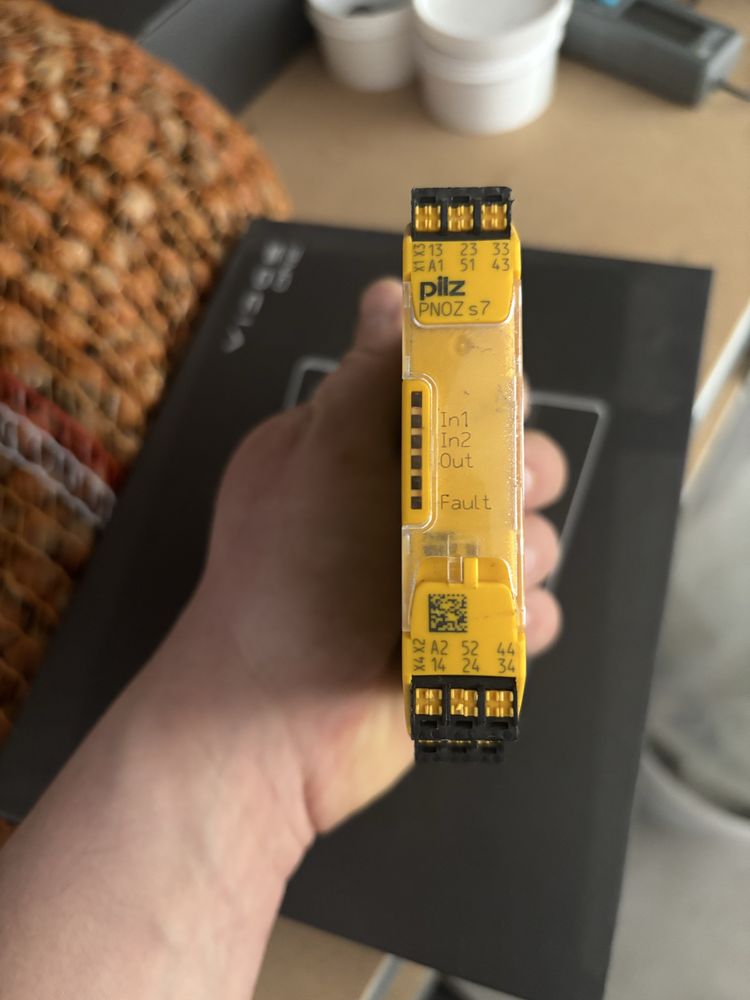 Pilz PNOZ s7 c 24VDC