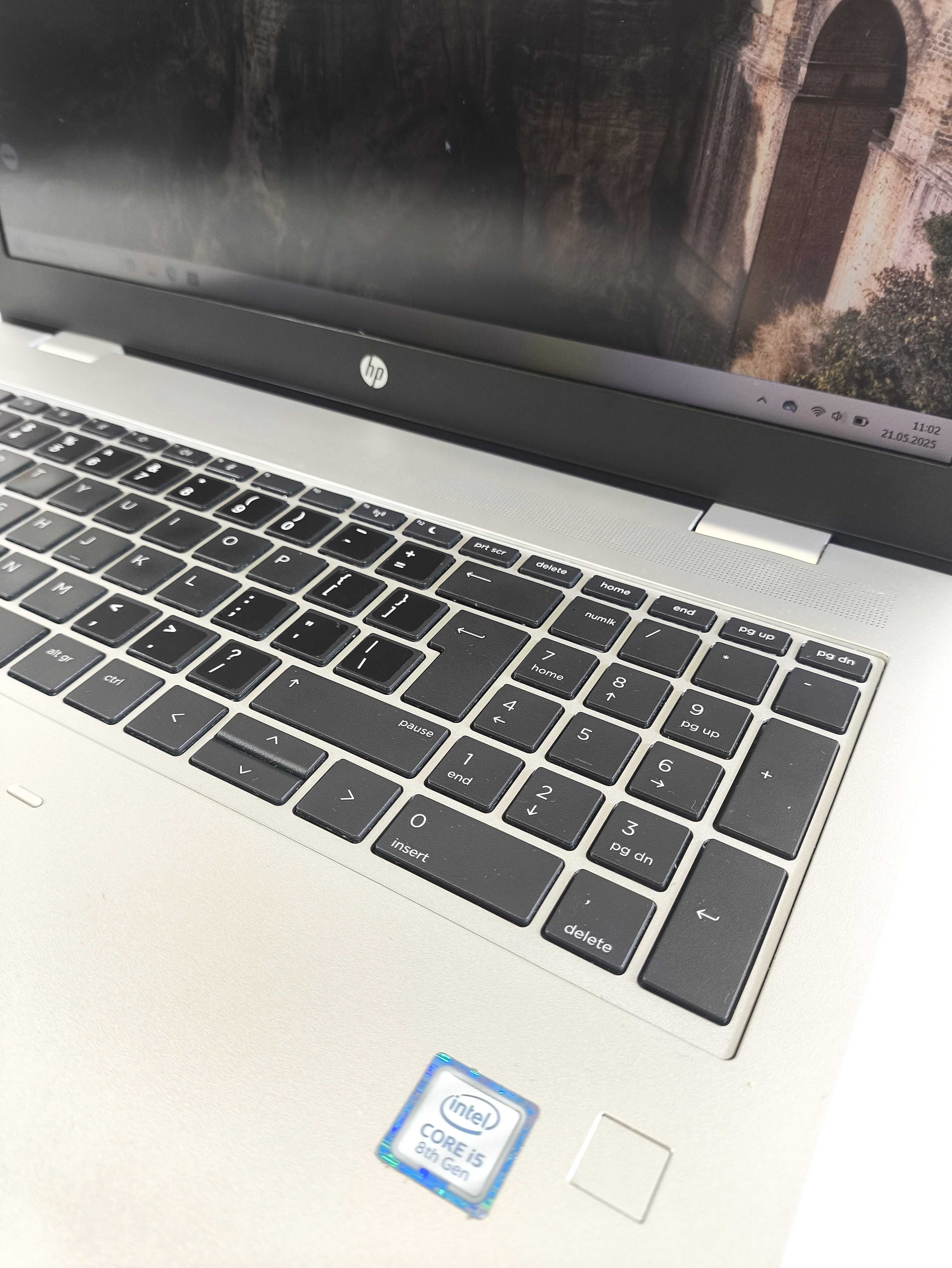 Laptop HP 15,6" Intel Core i5 8 gen. Windows 11 8/256GB FHD FV Vat 23%
