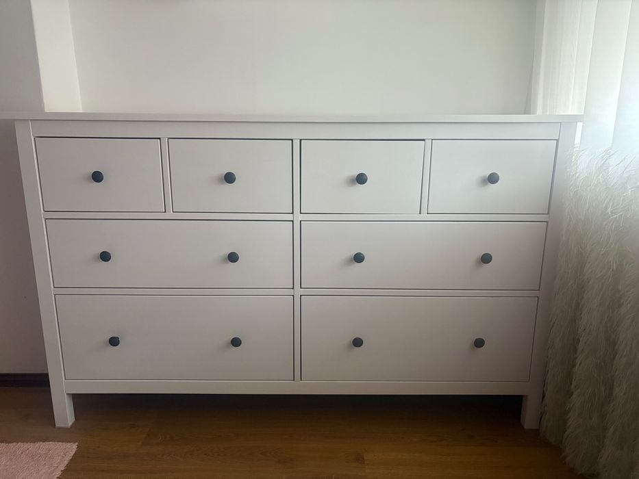 Comoda 8 gavetas em madeira