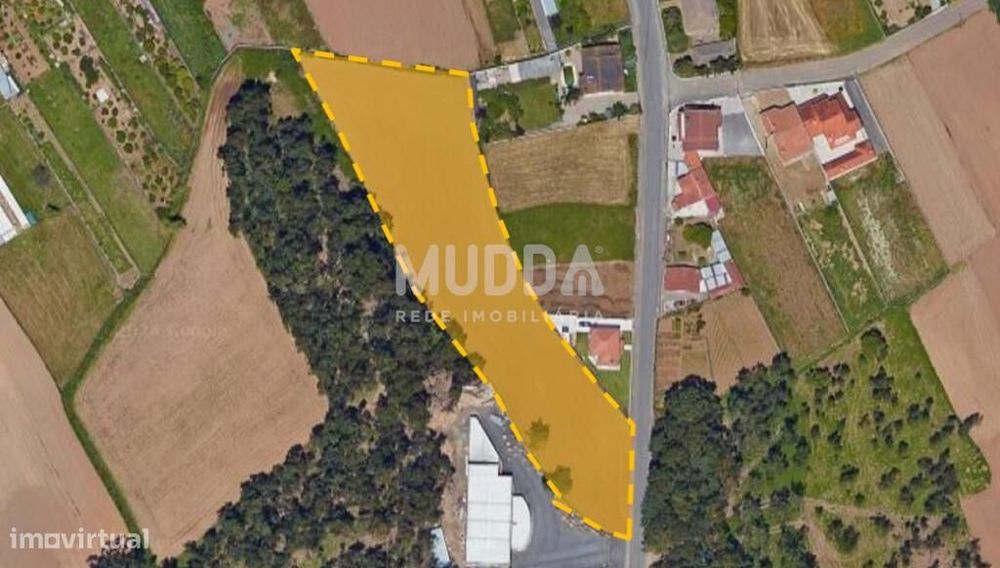 Terreno rústico com viabilidade de construção