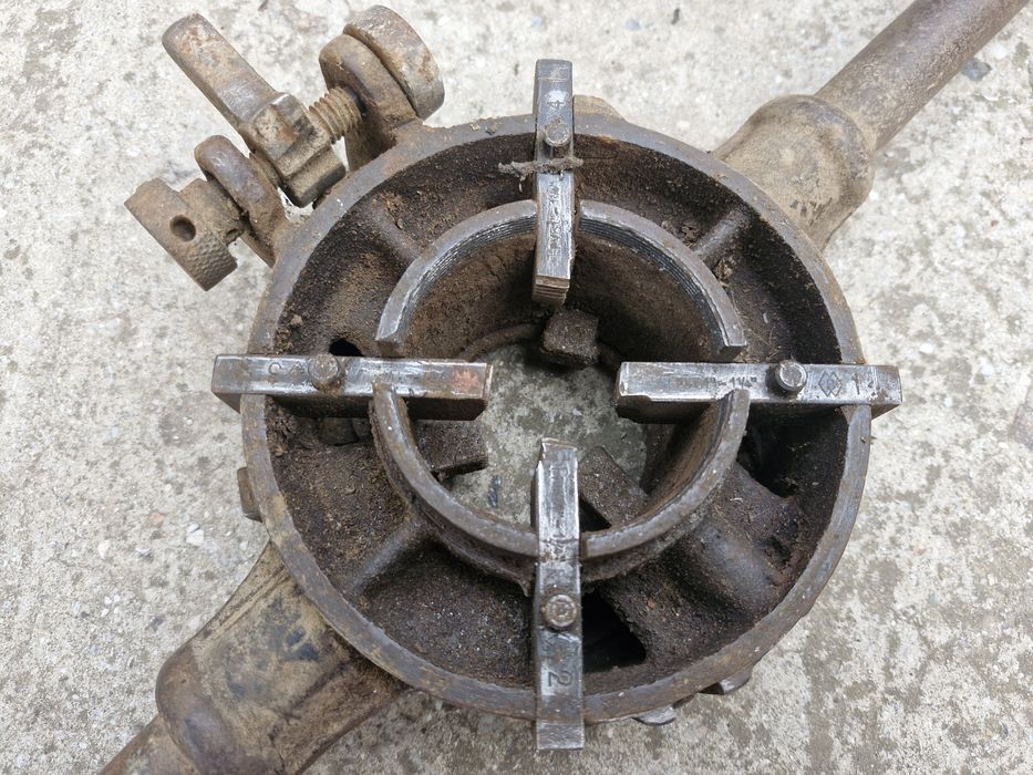 Клупп СССР для нарезания резьбы