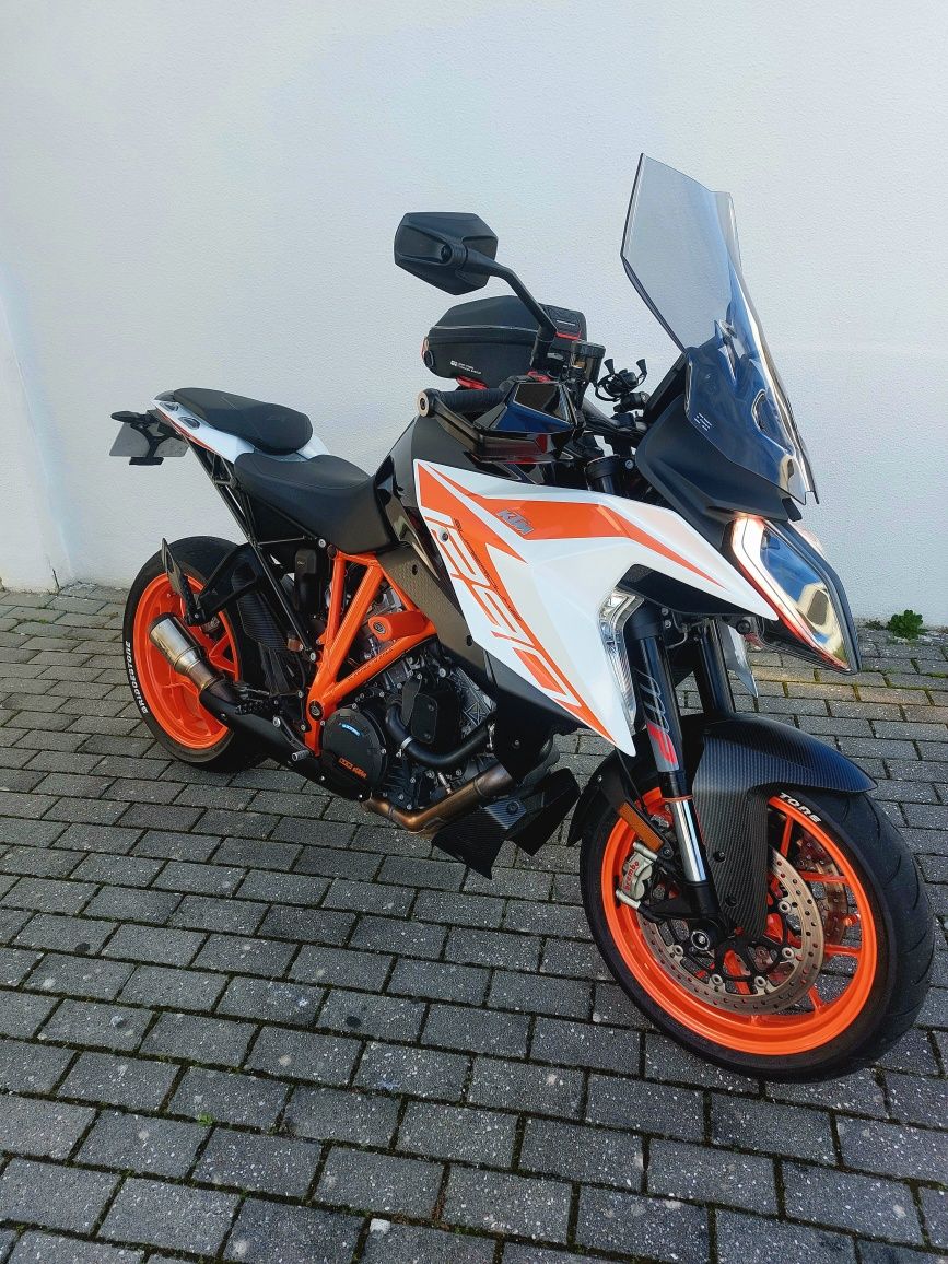 KTM 1290 SuperDuke GT