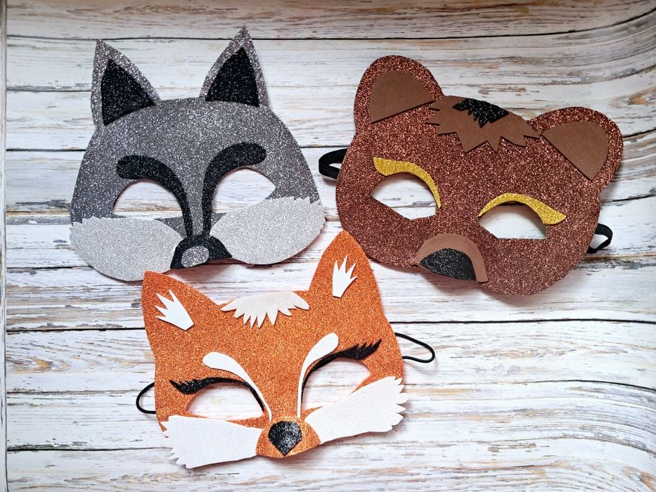 Карнавальні новорічні маски