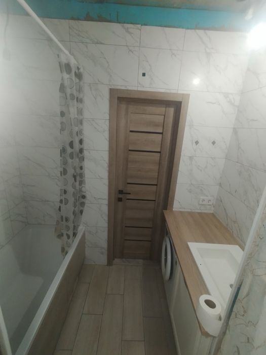 ЄОселя ВПО! Двокімнатна квартира з ремонтом! Кухня-20,4м2!