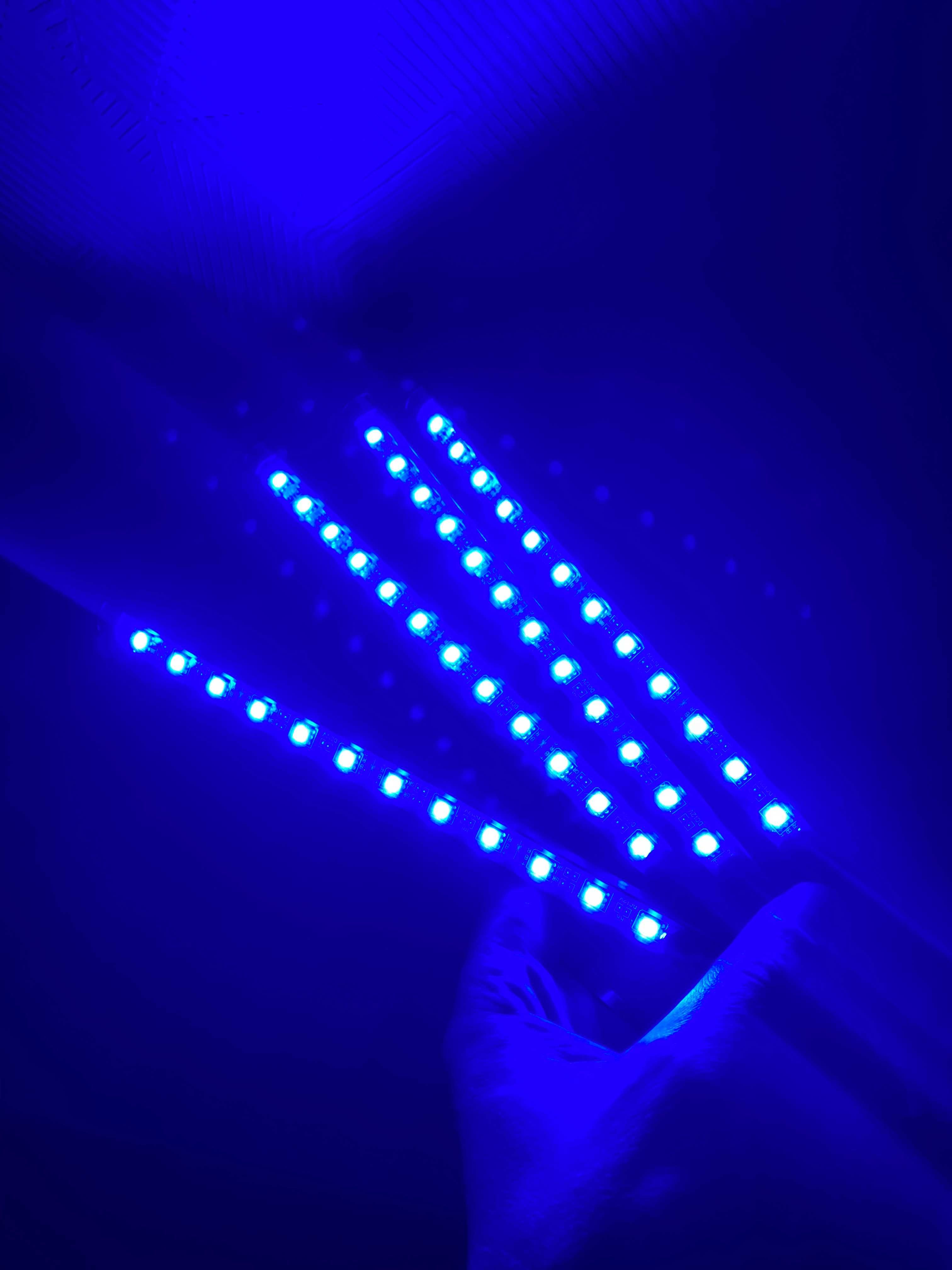 Универсальная RGB led подсветка с микрофоном в авто