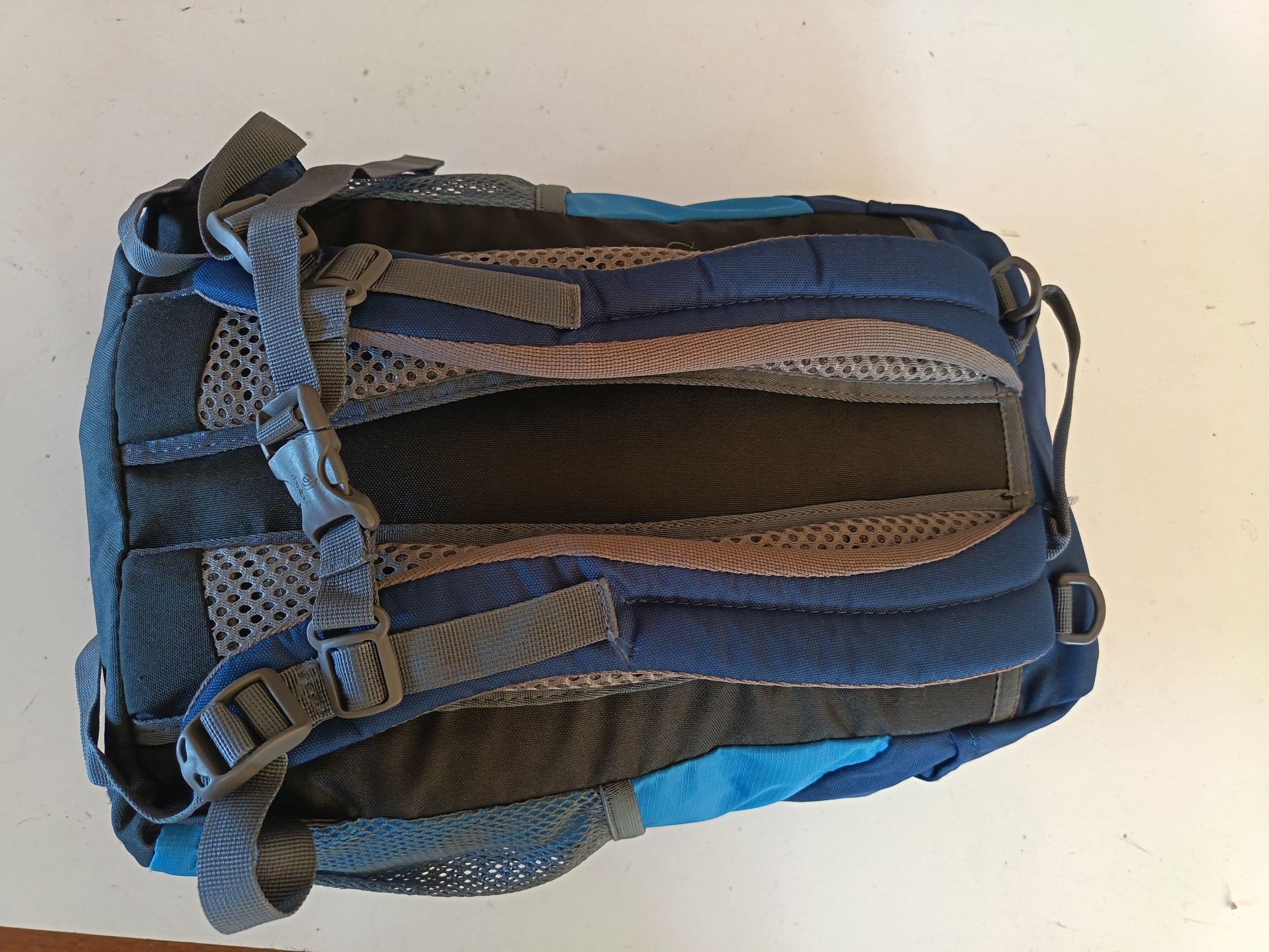 Plecak turystyczny DEUTER junior mały 15 l