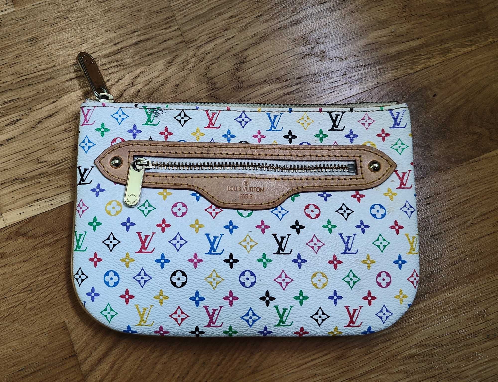 Клатч Louis Vuitton Multicolour 21/14.5