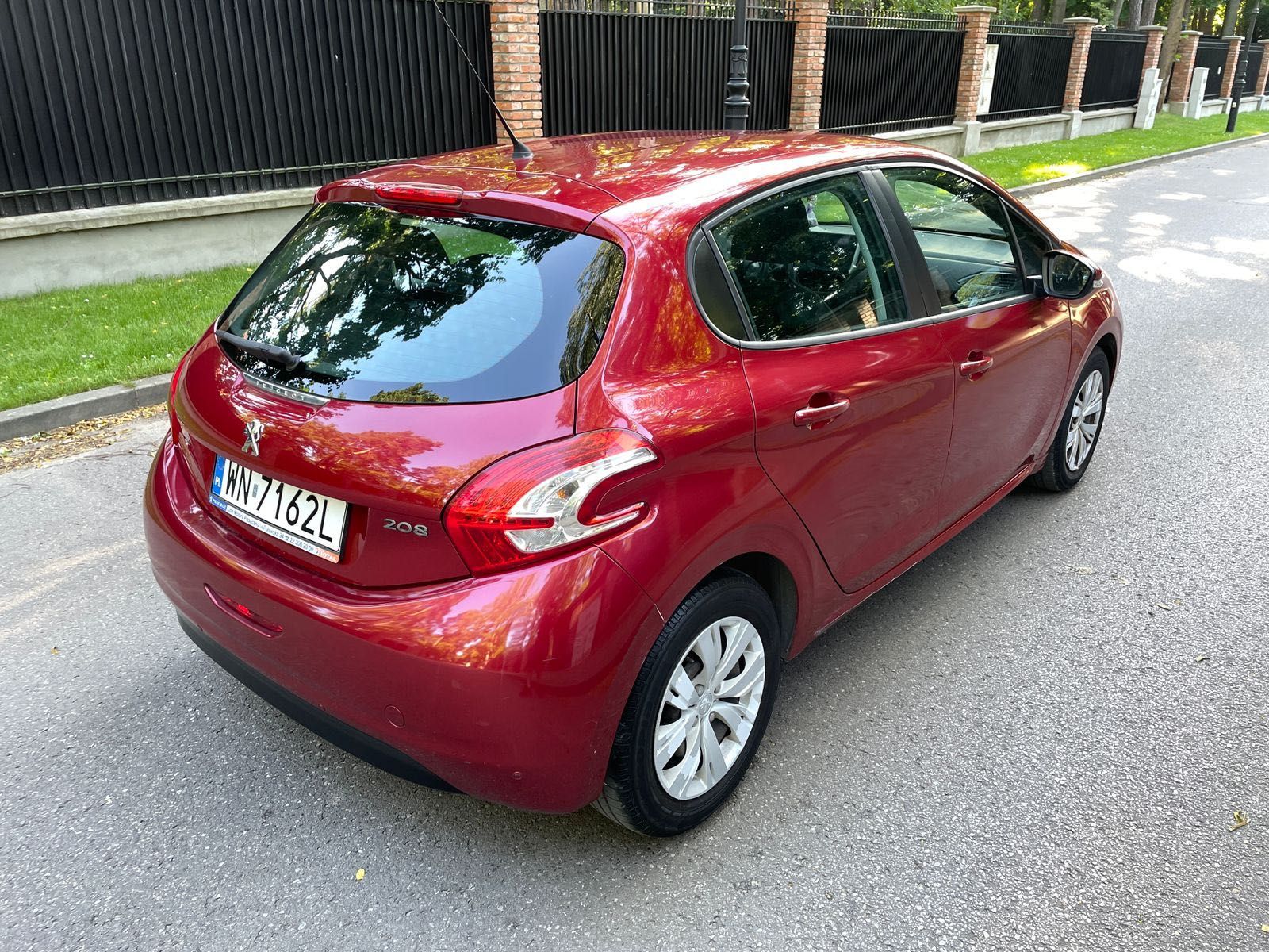 Peugeot 208 1.2 benzyna 2012 przebieg 119 tys km